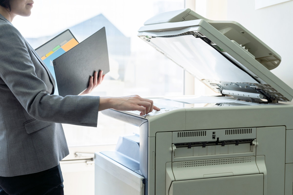 Differences and advantages